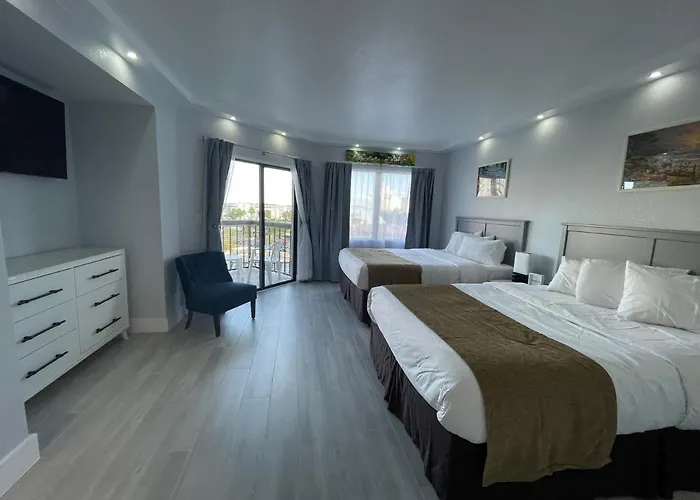 Lovely 1 Bedroom Condo With Pool